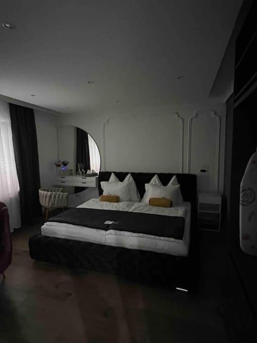 גראץ Traum Wohnung Mit Kingsize-Bett מראה חיצוני תמונה